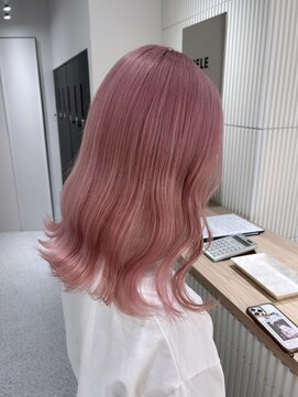 ペレ 渋谷(PELE) イメチェン/ホワイトブロンド/外ハネボブ/ワイドバング/渋谷