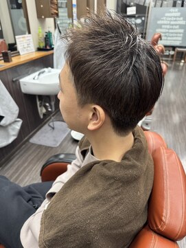 バーバーズ にじの森店 ツーブロックかりあげスタイル