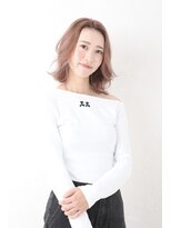 ポート バイ プライマル(port by primal)&nbsp;メイク次第でオフィスでもデートでもいけるスタイル