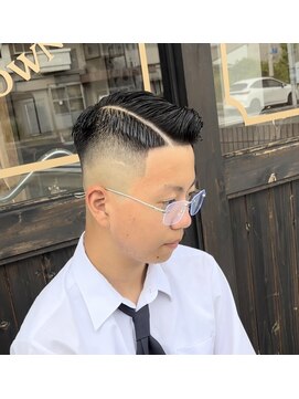 バーバーショップ フォーシーズン(BAR BER SHOP FOURSEASON) サイドパート/七三/スキンフェード