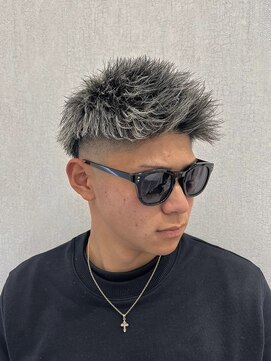 ルースト 京都駅前店(ROOST) ホワイトハイライトフェードジェット