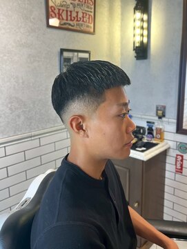 バーバーブロス 長堀店(BARBER BROS) 【BarBerBROS】クロップヘア　ハイフェードカット
