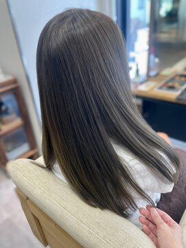 フリップビーアヴェダ(FLIP B AVEDA) 本八幡×市川×シアーベージュロング×艶髪カラー