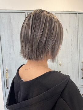 ロテ(LOTE.) ハイライト/ハッシュカット/クラゲヘアー/黒髪カタログ/一宮