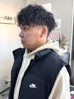 ナジック(749) 縦落ちスパイラルパーマ