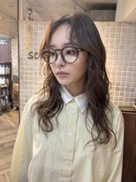 シュリット(schritt)&nbsp;センターパーマウェーブロングベージュカラー渋谷mutsuki