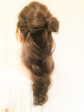 ダリー 発寒南店(Dali) 【Dali発寒南】パーティーアレンジ☆三つ編みダウン