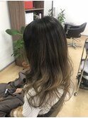 グレージュグラデーションカラー
