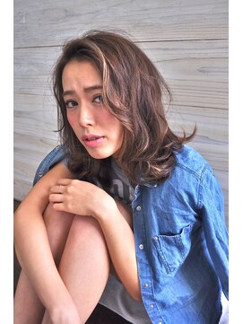 クラン(clan) clan<外国人風甘めバングナチュラルショート>