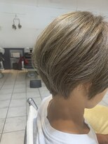 クライム オブ ヘアー(Climb OF HAIR)&nbsp;ダブルカラーできまる。スッキリショート