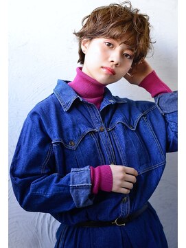 ロイジー(roijir) roijirイルミナインナーカラーxスパイラルxセンシュアルショート