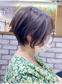 愛されショートボブ・前髪長め・透明感アッシュベージュ【BISA】