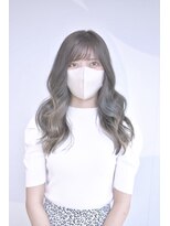 ブレイズ ザ サロン(BLAZE THE SALON)&nbsp;くすみ透明感つや巻き濃厚アッシュグレーロング【BLAZE 大庭】