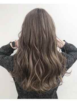 ジーシーエイト ヘアー(GC8 hair) ベージュ