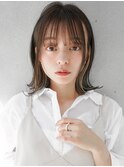 美髪ルーズヘアくせ毛風カール斜めバング小顔カット横顔美人