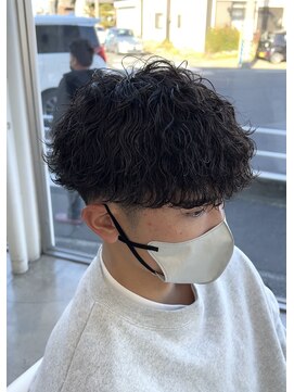 ブランコジーサウス(BLANCO G South) 波巻きスパイラルパーマ ツーブロック マッシュ 骨格補正