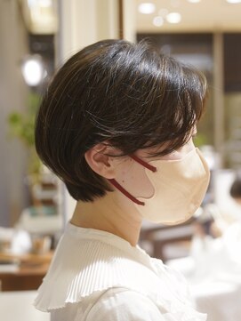 ビュートリアム 梅田(BEAUTRIUM) 丸みショート/ショートカット/耳かけ/ハンサムショート/茶屋町
