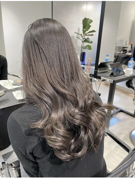 アルテ(ARTE) 【ARTE表参道/青山】大人可愛いヘルシーレイヤーロブ×イルミナ