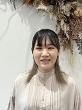 ビズヘアー グランバース(bisou hair grandbase)&nbsp;四津川 志保