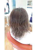 リビドットエム(Libi.M)&nbsp;癖を活かしたレイヤースタイル