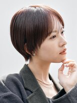 ショートボブくびれショートヘア顔周りレイヤー白髪ぼかし30代