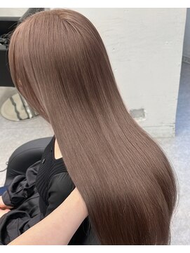 ペレ 梅田(PELE) イメチェン/ホワイトブロンド/外ハネボブ/美髪/梅田