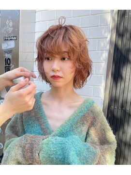 キジ(kiji) アプリコットレイヤーボブオレンジブラウンゆるふわパーマ