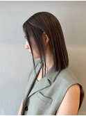 乾かすだけでキマる髪/切りっぱなしミディアムグレージュ