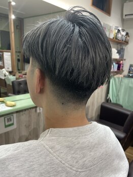 リア(Riah)の写真/流行りのツイスト・スパイラル・波巻などの特殊パーマもお任せ♪再現性も高く、ビジネスマンもOK