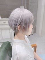 デイズ(days) ひし形レイヤーボブ/ホワイトグレージュカラー