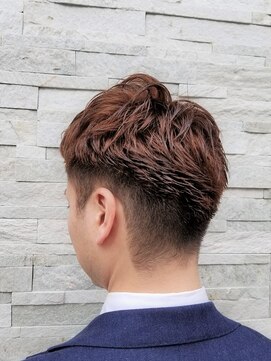 アルコ 三軒茶屋(alco) ビジネスシーンにもOKなメンズショートスタイル