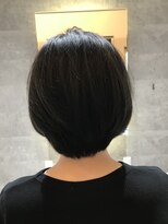 ルポゾン(Reposon)&nbsp;スモーキーアッシュのショートボブ