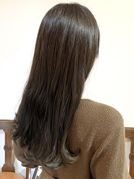 コッチ(kocchi.) 大人可愛い20代30代40代50代黒染め風透明感小顔ダークグレージュ
