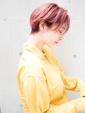 ルティア(Lutia) ハンサムショート　チェリーピンク 小顔カット