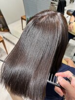 ユミリーバイルコル(umily by RuCOR.)&nbsp;インナーグレージュ/前髪/髪質改善/ブリーチ/縮毛矯正