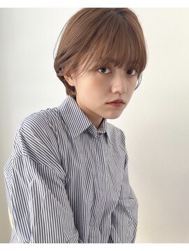 ガーランドギンザ(Garland Ginza) 大人可愛い２０代３０代ショート艶髪グレージュ斜めバング