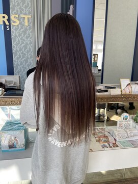 コワファースト 大分(COIFF1RST) ロングヘアのインナーカラー