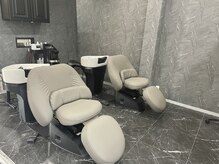 エデンアンジュ(EDENange)の雰囲気（シャンプー台はオールフラットに寝れて夢見心地を体感できます♪）