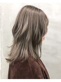 ミルクティーベージュグラデーションカラー切りっぱなしボブ