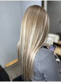 ベージュ×ハイライト