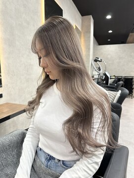 ラピス 大阪心斎橋店(Lapis) 「REIYA」グレージュ