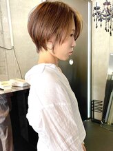 ロータス(Lotus) ミニマムショートボブ担当カタダ