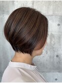 前下がりショーボブ　リタッチカラー