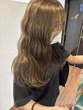 ヒャッカ(hyakka)&nbsp;綺麗も可愛いも叶える！王道ブラウンベージュ！