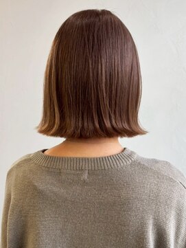 マップデザイン(map design) 切りっぱなしボブ ブラウンカラー 外ハネボブ 透明感カラー 20代