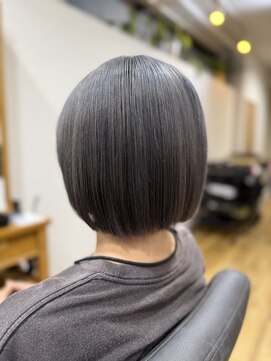 エアーベリー(AIR BERRY) ダークグレージュ×切りっぱなしボブ