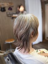 魔女の手仕事&nbsp;立体感ウルフボブ× ◎外ハネくびれミディ