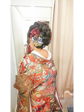 ブラウ ネイル パーティー(Blau Nail Party) はなやかアップ