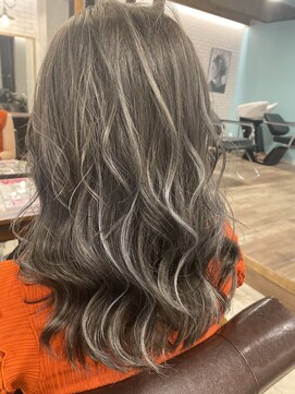 ポラリス(Polaris) 美髪カラー　コントラストハイライト　髪質改善トリートメント