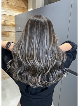 ベイショア(Bay Shore NY) ハイライトカラーパールベージュパールミルクティー外国人風